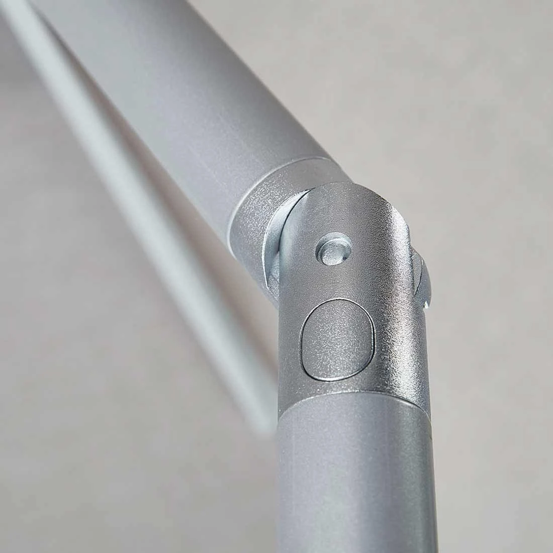 Kettler Easy-Push Stockschirm 210x150cm Aluminium/Polyester Anthrazit/Hellgrau Meliert 4 Kettler Easy-Push Stockschirm 210x150cm Aluminium/Polyester Anthrazit/Hellgrau Meliert – Bild 4