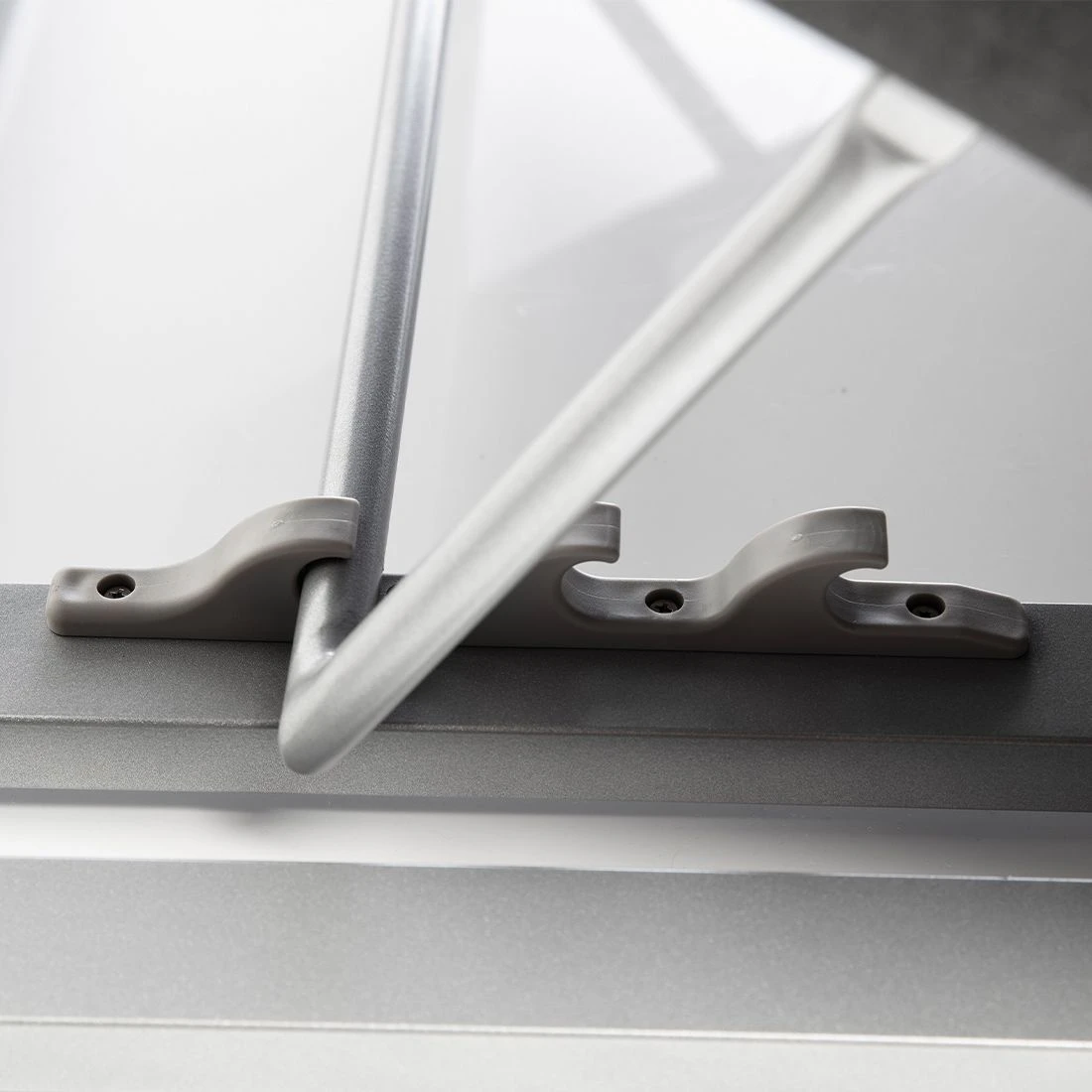 Kettler Ego Gartenliege 213x90x33cm Sunbrella Silber/Anthrazit 8 Kettler Ego Gartenliege 213x90x33cm Sunbrella Silber/Anthrazit – Bild 8