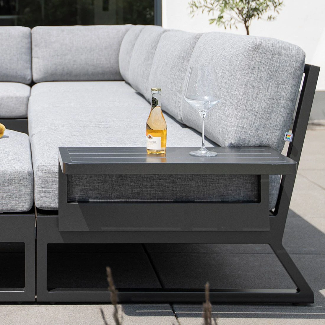 Kettler Ocean Skid Platform Ablagetisch Aluminium Anthrazit Matt 2 Kettler Ocean Skid Platform Ablagetisch Aluminium Anthrazit Matt – Bild 2